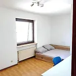 Wood Is Good! 24 7 Check In Apartment *