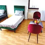 Apartment Wood Is Good! 24 7 Check In