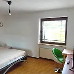 Wood Is Good! 24 7 Check In Apartment *