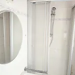 Wood Is Good! 24 7 Check In Apartment