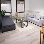 Apartment Wood Is Good! 24 7 Check In *