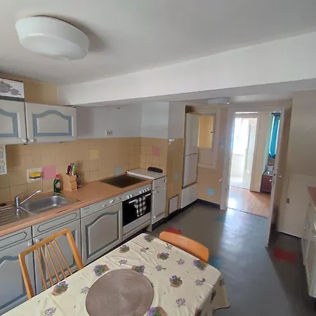 Wood Is Good! 24 7 Check In *