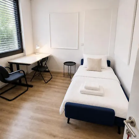 Wood Is Good! 24 7 Check In Apartment *
