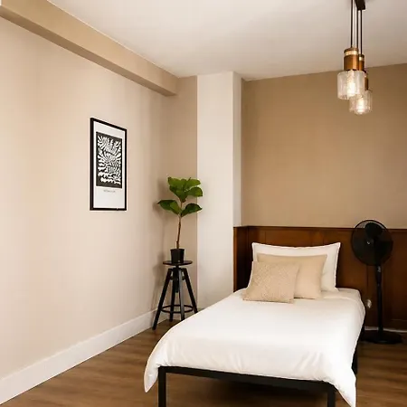 Wood Is Good! 24 7 Check In Apartamento