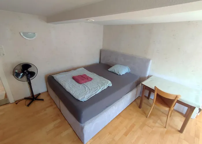 Wood Is Good! 24 7 Check In *