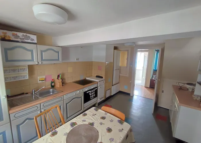 Wood Is Good! 24 7 Check In *