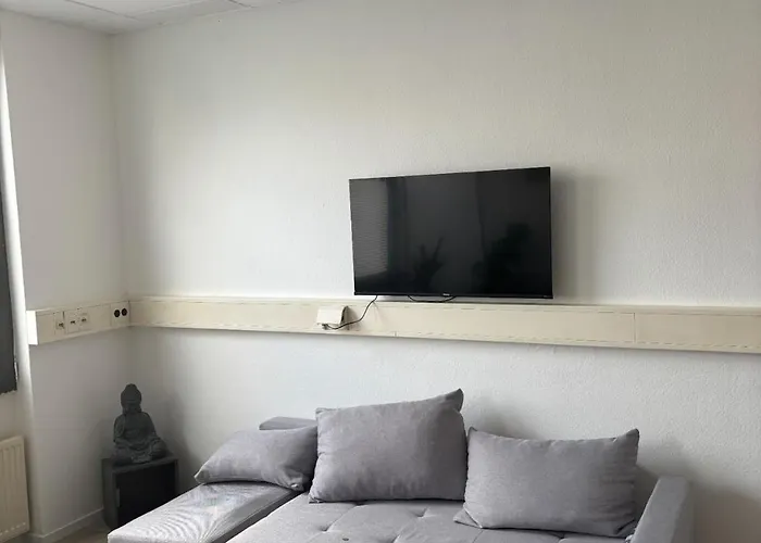 Wood Is Good! 24 7 Check In * Kelkheim